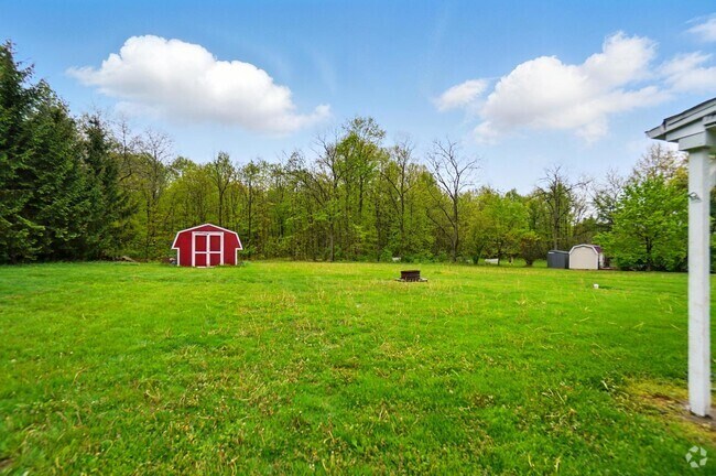 Building Photo - 6877 County Road 45 Rental