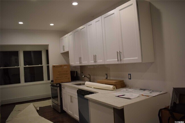 Photo - 48 Van Nostrand Ave