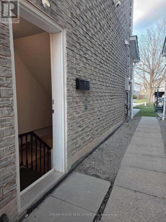 Photo - 1566 Marshcourt Dr