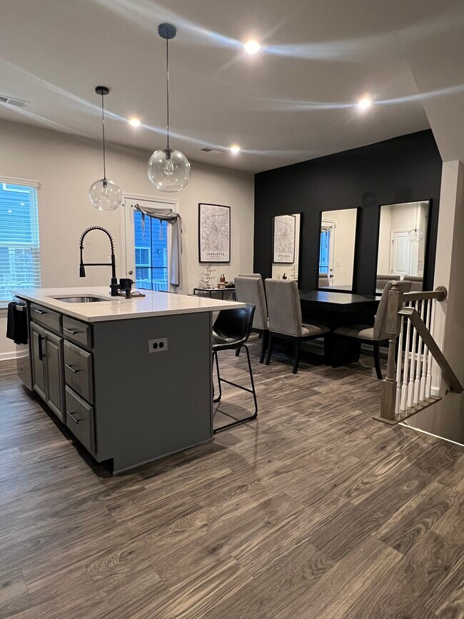 Photo - 10776 Overlook Mountain Dr