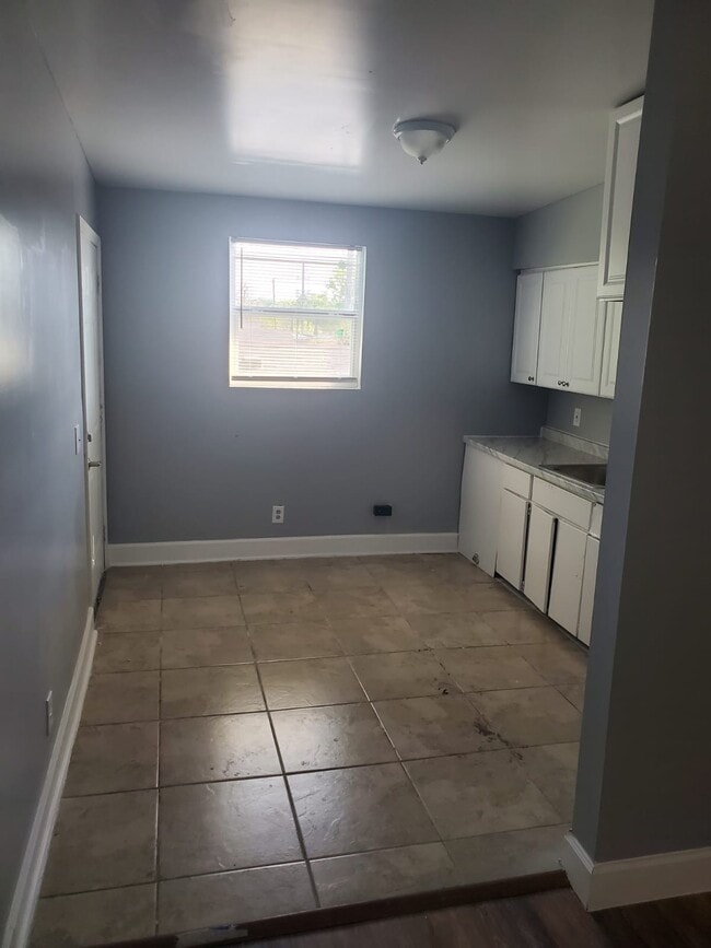 Photo - 1537 Morgan St