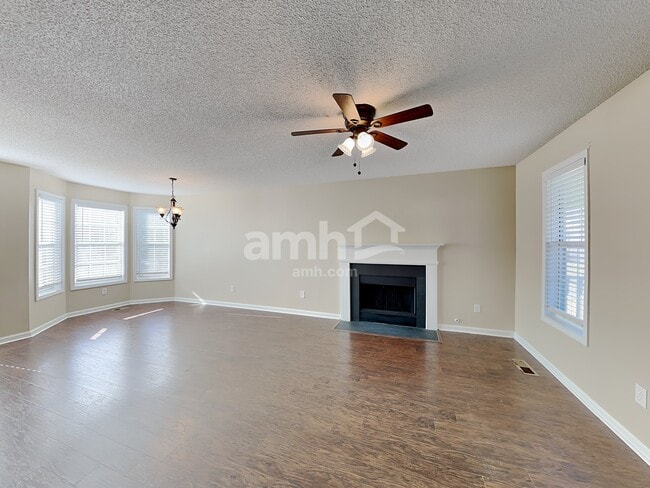 Photo - 123 Ivy Mill Way