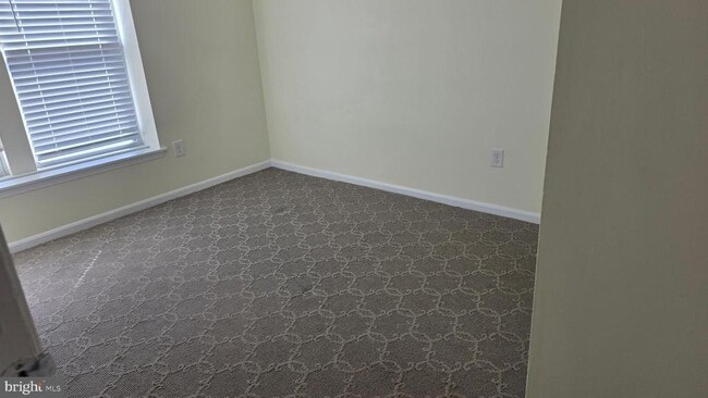 Photo - 3933 Greencastle Rd Unit 302