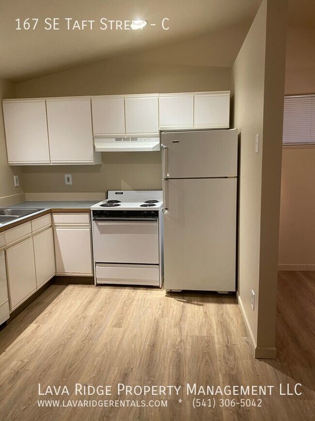 Photo - 167 SE Taft Ave Unidad C