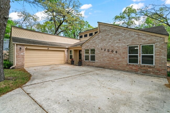 Photo - 12006 Acorn Oak St Casa