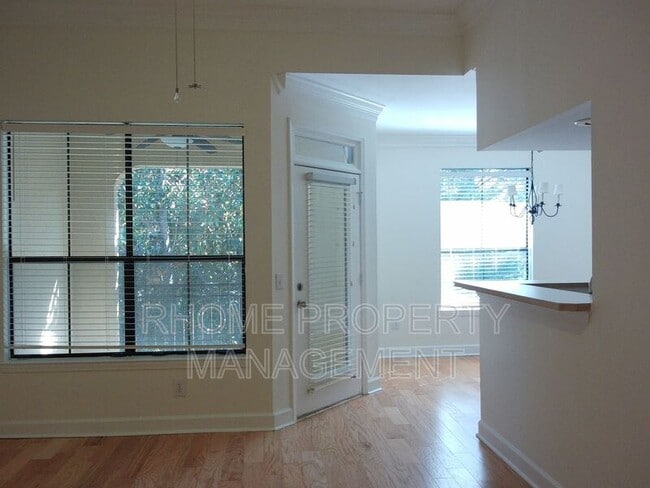 Photo - 3777 Peachtree Rd Unit 1536