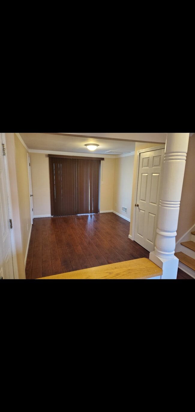 Building Photo - 4705 Washington Dr Rental