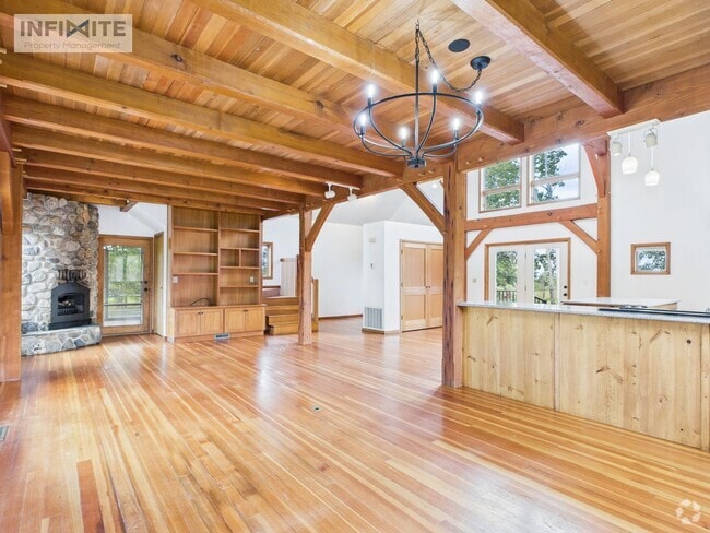 Building Photo - Gateway Paradise Rental
