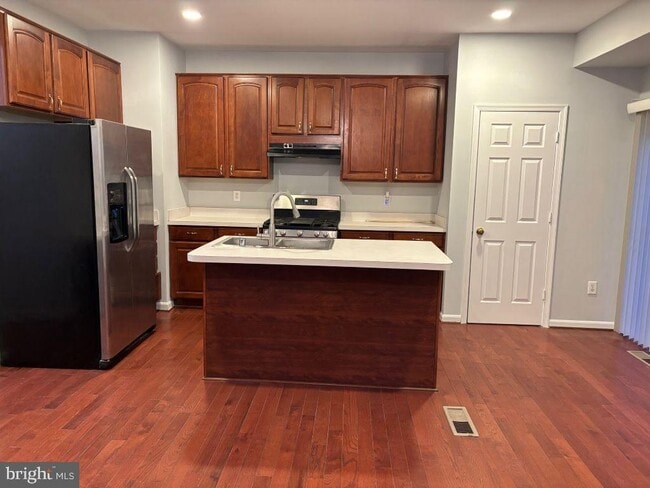 Photo - 6641 Creek Point Way