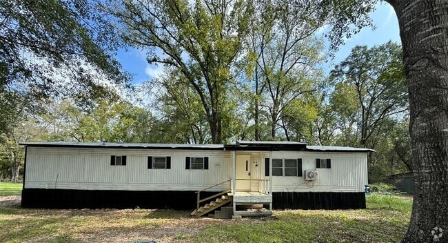 Building Photo - 104 N 1st St Rental