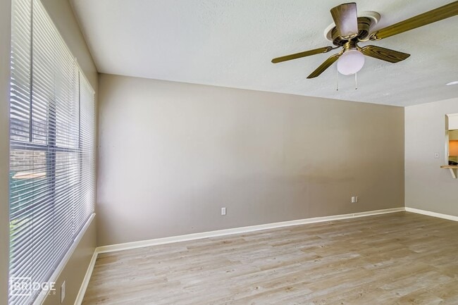 Photo - 1611 Hazelwood St Unidad A