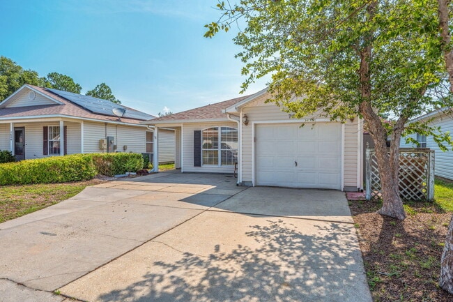 7648 Chablis Cir