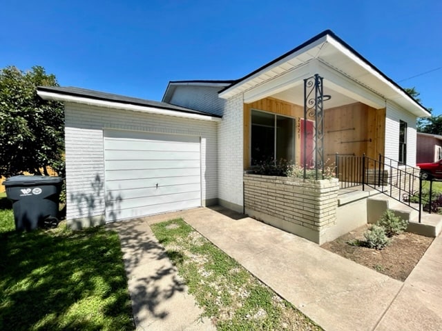 Photo - 2321 Glendale Dr