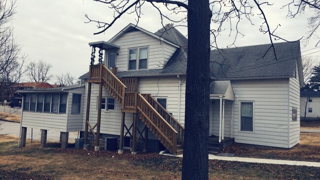Building Photo - COL511 Unit 2