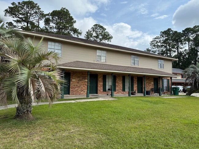 Building Photo - 1572 Savannah Dr Rental