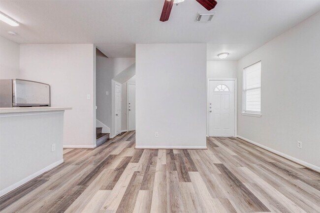 Photo - 6406 Waldron Dr Unidad A