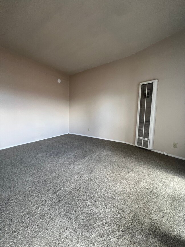 Photo - 5822 Kingman Ave Unidad H