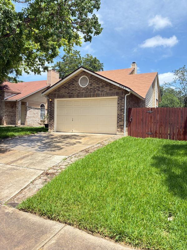 Photo - 9947 Echo Plain Dr