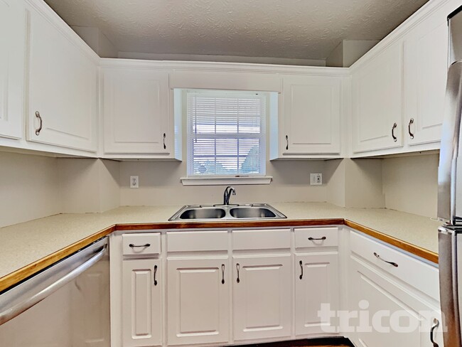 Photo - 195 Falcon Ridge Dr