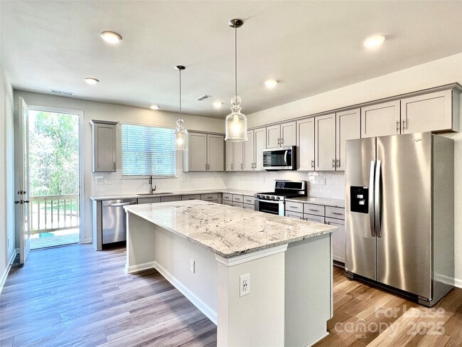 Photo - 15022 Camus Ct