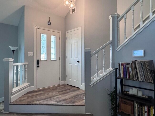 Photo - 315 Parkwood Pl