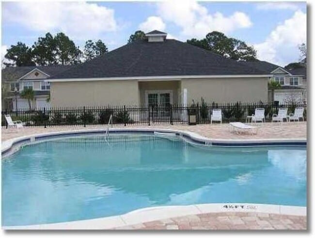 Photo - Fabulous Townhome in Gated Community w/Double Ensuites!