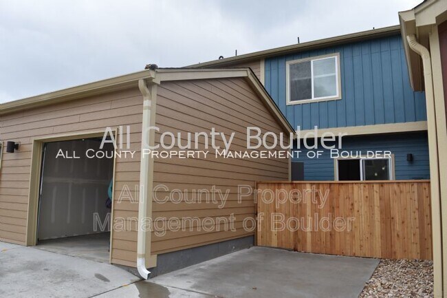 Photo - 1305 Kestrel Ln Unit B