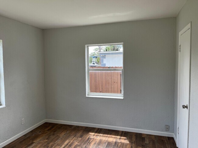 Photo - 1327 SW 22nd Ave