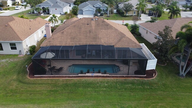 Photo - 566 Planters Manor Way