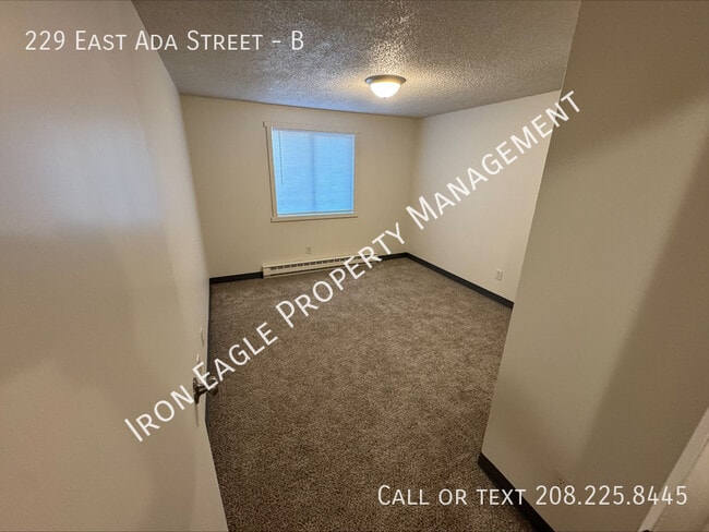 Photo - 229 E Ada St