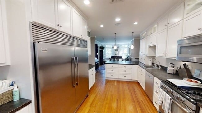 Photo - 4 BED PENTHOUSE IN BROOKLINE!!!!!