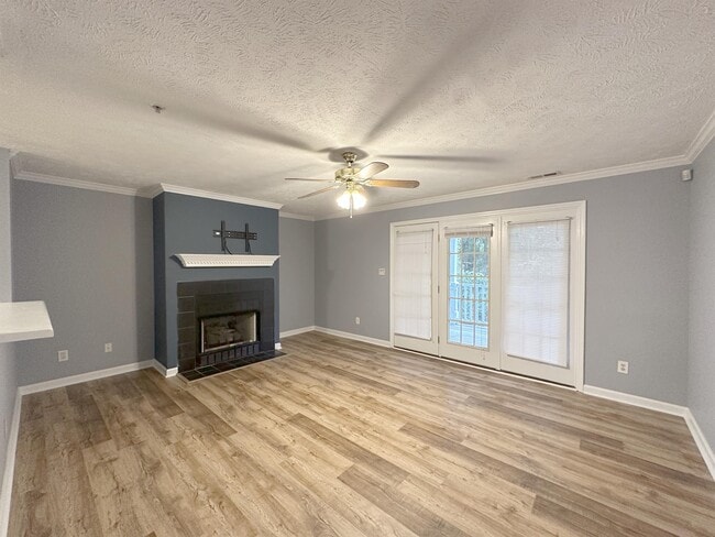 Photo - 410 Bubble Creek Ct