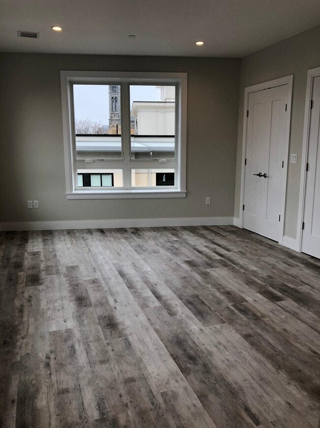 Building Photo - 1500 Tremont St Unit 404 Rental