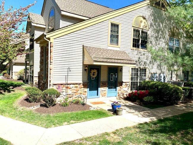 Photo - 1109 Foxmeadow Dr Unit 1109