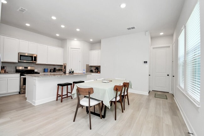 Photo - 1538 Park Path Dr