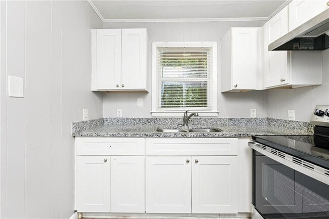 Photo - 515 Landers St