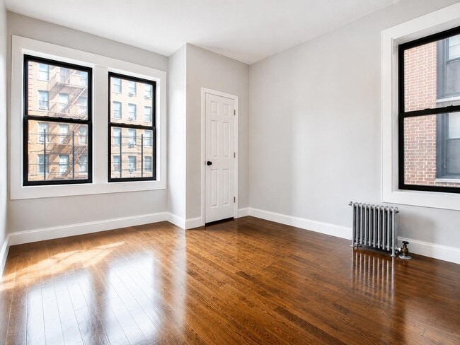 Photo - 518 W 204th St Unit 36