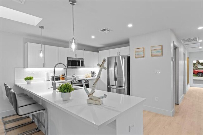 Photo - 1814 SE 7th St Unit 1814