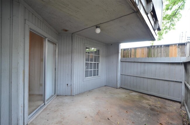 Photo - 9700 Leawood Blvd Unidad 1113