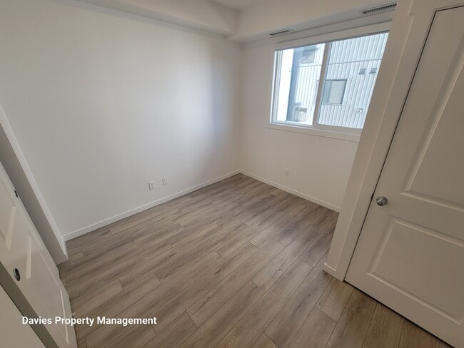 Photo - 9207-9228 228 St NW