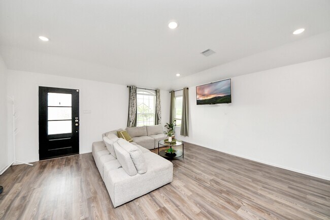 Photo - 5418 Rabbit Crk Ln