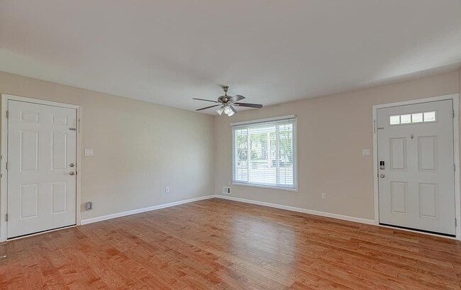 Photo - 6510 Carriage Dr