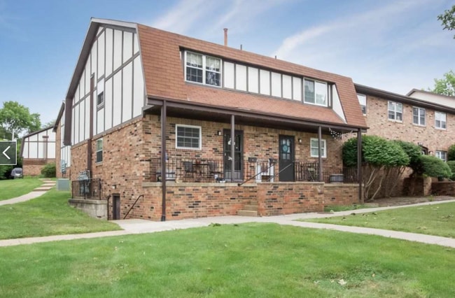 Photo - 201 21st Ave Pl