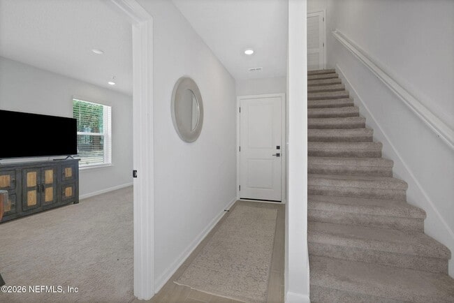 Photo - 1096 Farwell St