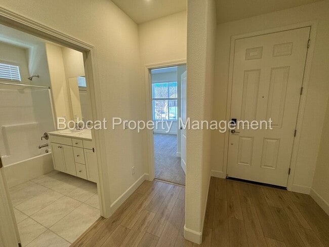 Photo - 837 Bravestone Ave