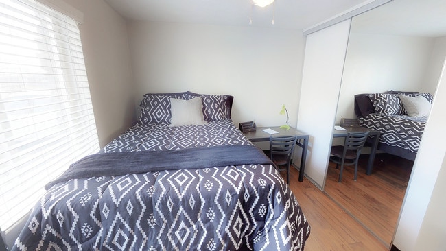 Photo - Capri Apartments at Eugene