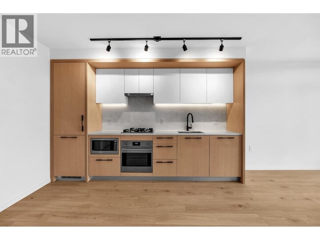 Photo - 2729 Kingsway Unité 7XX