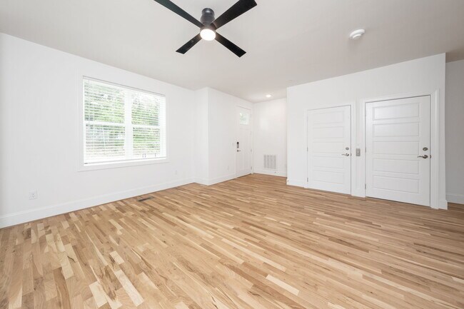 Photo - 3800 Lands End Ct