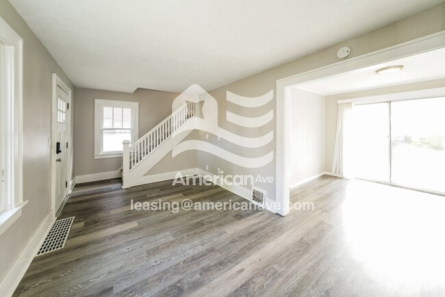 133 Rand St