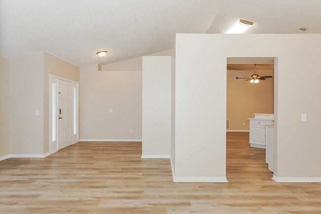 Photo - 2065 E Gloria Dr